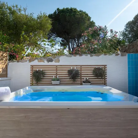 Residence Blue Corner Porto Pollo Apartahotel