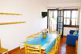 Ξενοδοχείο με διαμερίσματα Ahr Porto Pollo